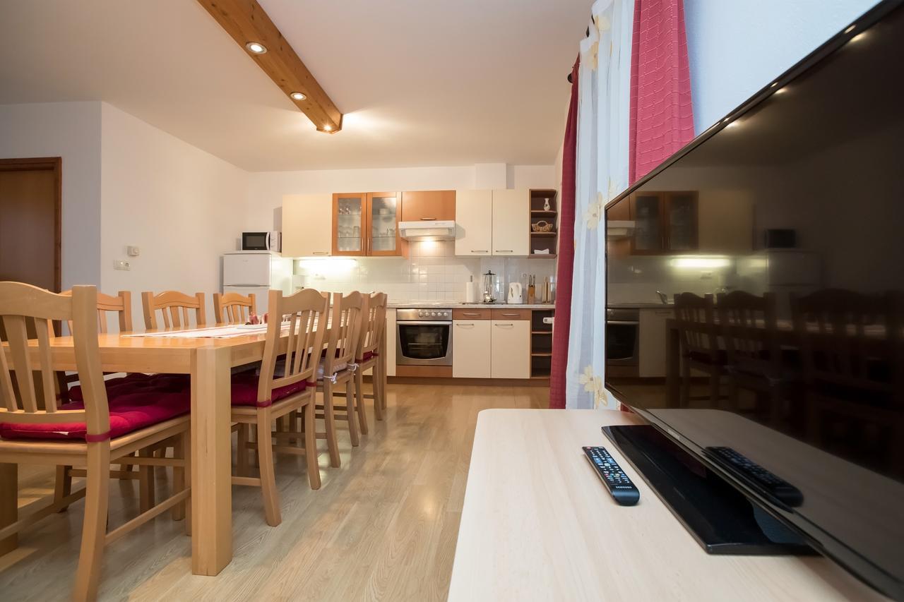 Apartments Markez Бохінь Екстер'єр фото